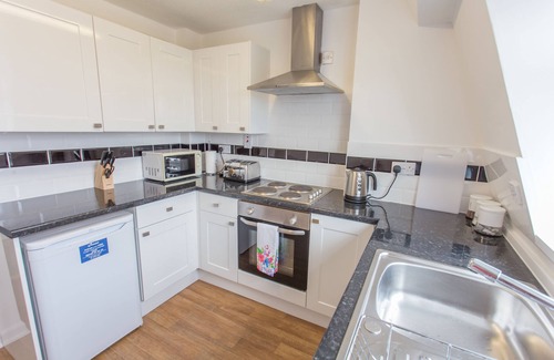 Headington Apartment | The Manor Suite