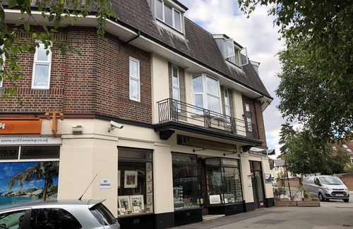 Headington Apartment | The Manor Suite