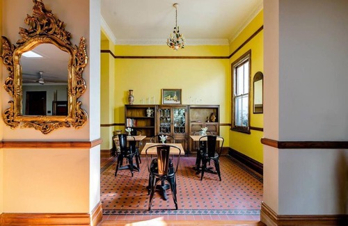 Islington House | The Mansion - Family Room 5