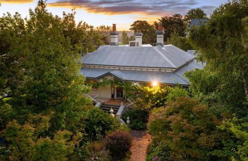 Daylesford House | The Mayor's Residence - 4 bedroom garden oasis