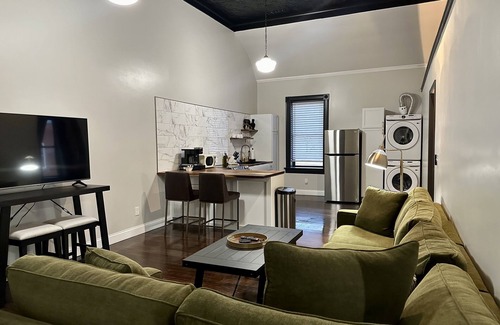 McKittrick Apartment | The Mercantile on the Katy Trail
