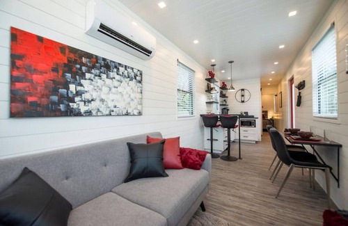 Waco House | The Merlot - Unique Container Home Near Waco Attractions