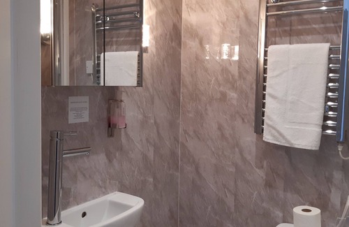 Llandudno Bed & Breakfast | The Merrydale Guest House