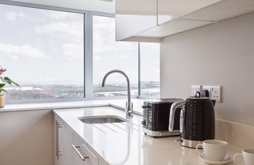 Ballymun Hotel | The Metro Hotel Dublin Airport