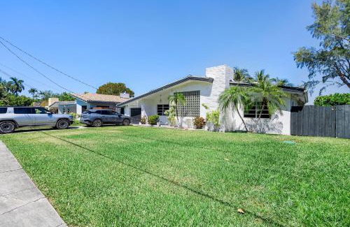 Ojus House | The Miami Enchanted Lake House