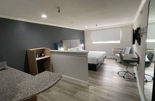 Central Sacramento Hotel | The Midtowner Hotel, SureStay Collection by Best Western