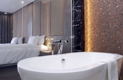 Bien Hoa Hotel | The Mira Central Park Hotel