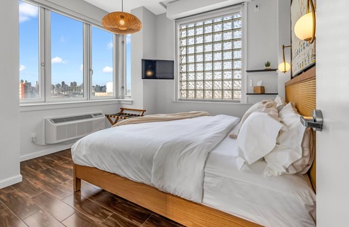 Queens Hotel | The Modernist Hotel