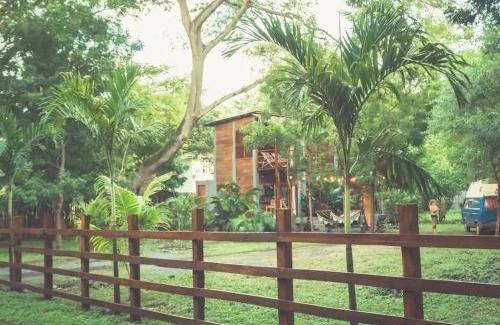 El Gigante House | The Monkeys Nest