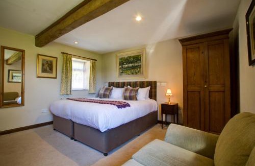 Trowle Common House | The Moonraker Hotel