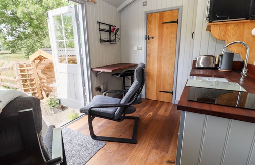 Oswestry Cottage | The Moorhen Retreat