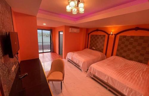 Kaeng Krachan Hotel | The Morocco