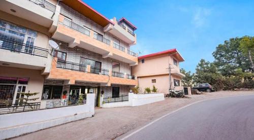 Dharampur Apartment | The Mountain Peak I Guaranteed Best Price I Vacations I Family Events I Pet friendly & Serviced Apts I Kasauli By ExoticStays