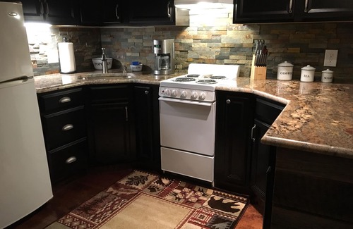 Mill Ridge Cabin | THE MOUNTAINS ARE CALLING you all to Two Rock Treehouse a Cozy Mountain Cabin🧡