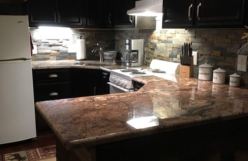 Mill Ridge Cabin | THE MOUNTAINS ARE CALLING you all to Two Rock Treehouse a Cozy Mountain Cabin🧡