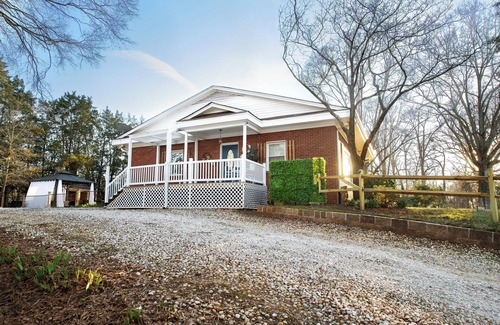 Charlotte House | The Nest:A Sanctuary of Nature & Luxury