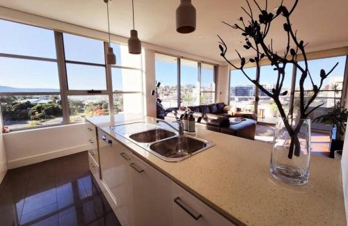 Wollongong CBD Apartment | The Nines