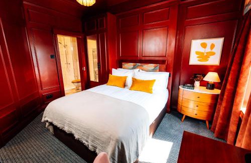 Bangor Hotel | The Nines