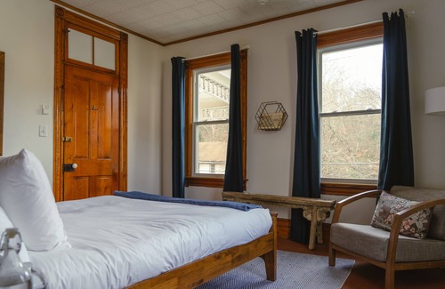 North Branch Hotel | The North Branch Inn