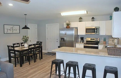 Jean Lafitte House | The Oak House in Historic Jean Lafitte