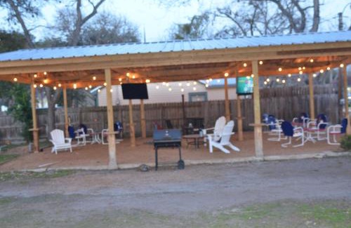 La Grange Hotel | The Oak Motel