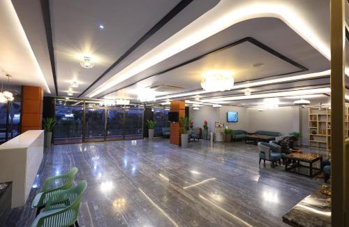 Kalaburagi Hotel | The Oaks Elite