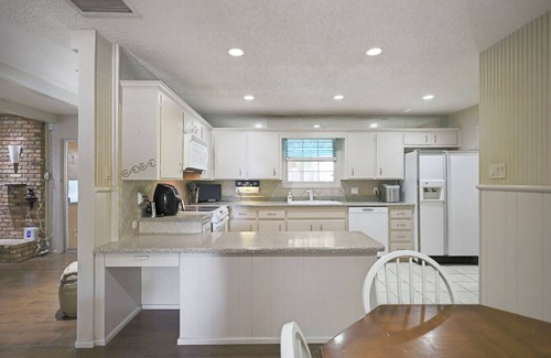 Lubbock House | The Oasis in West Texas. Relax, unwind and enjoy our West Texas Oasisn