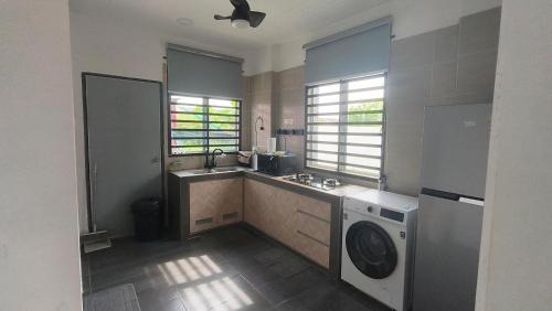 Kuantan House | The Oasis Kuantan with Private Pool