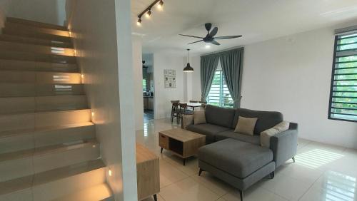 Kuantan House | The Oasis Kuantan with Private Pool