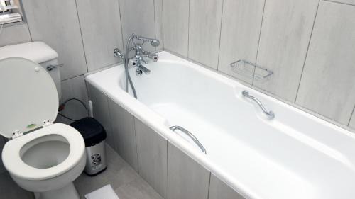 Greater Johannesburg Metropolitan Area House | The Observatory, Luxury Suite in Observatory Home