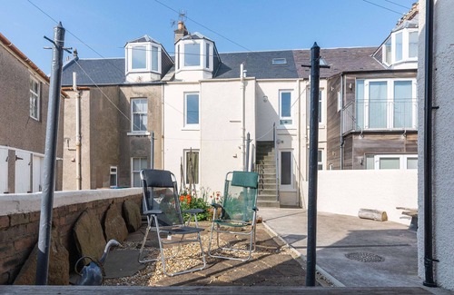 Anstruther Apartment | The Old Net Store Cosy Studio Flat