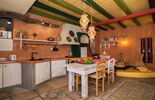 Mirsini House | The Old Pomegranate House