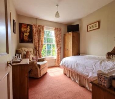 Halfway House Bed & Breakfast | The Old Vicarage