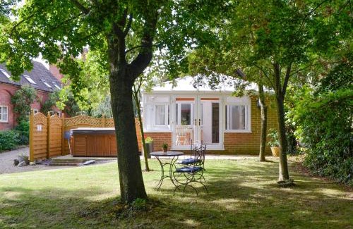 Pauntley House | The Old Winery Cottage