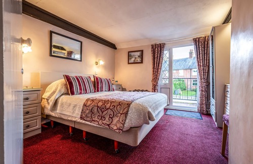 Hailsham Hotel | The Olde Forge Hotel