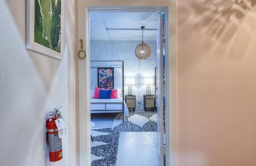 Galveston Hotel | The Oleander Hotel Room 10