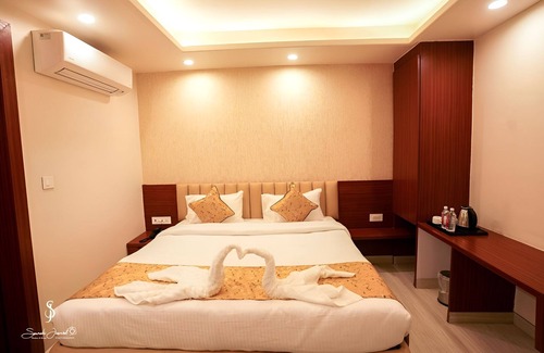 Varanasi Hotel | The Olivia