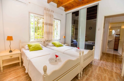 Mahe Island House | The Orchard Holiday Home