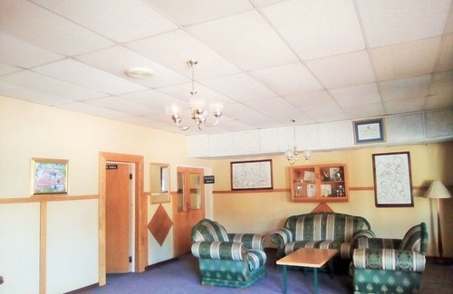 Maseru Hotel | The Palace Hotel Is 25 Km from Maseru and 15 Km from Teya-Teyaneg.