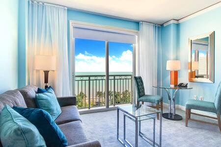 Key Biscayne House | The Palms, Ocean View Studio Located at Ritz Carlton - Key Biscayne