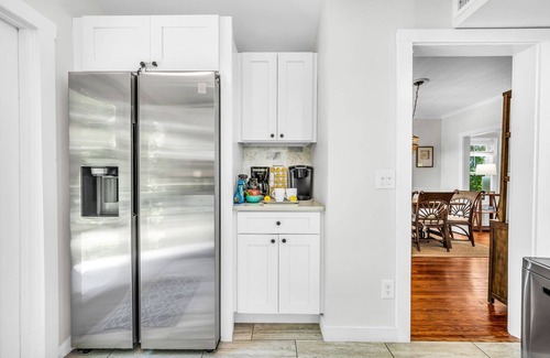 Flamingo Parks House | The Palms Resort Oasis - Guest House Full Kitchen