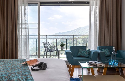 Devikolam Hotel | The Panoramic Getaway