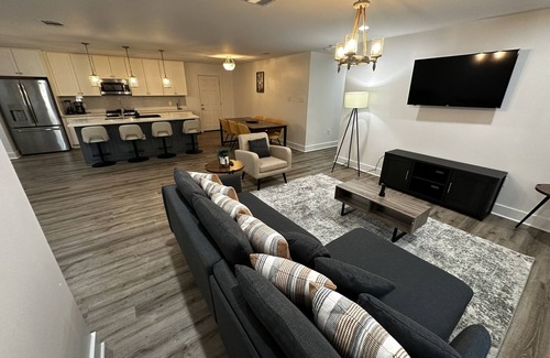 Paradis House | The Paradise Of Rest Suite B