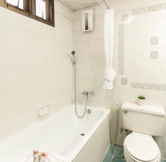 Pathumwan Hotel | The Path Siam