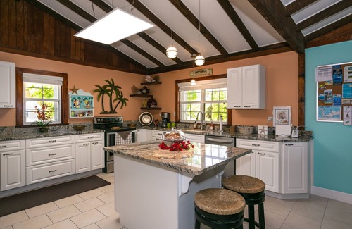 Breakers House | The peace and tranquility of this cottage Works Wonders on the soul.