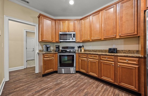 Tyrone House | THE PEACHTREE ABODE