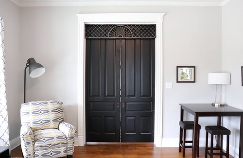 Muscatine House | The Pearl House -- Muscatine Vacation Rental