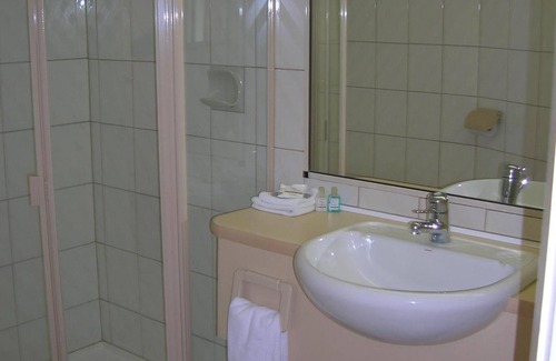 Tyabb Hotel | The Peninsula Motor Inn
