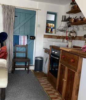 Lympstone House | The Pepper Pot