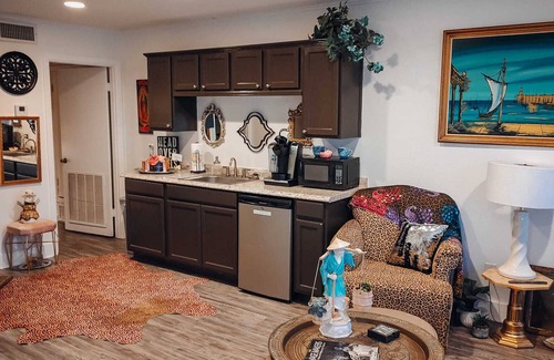 Jefferson House | The Perfect Location! In Jefferson TX.